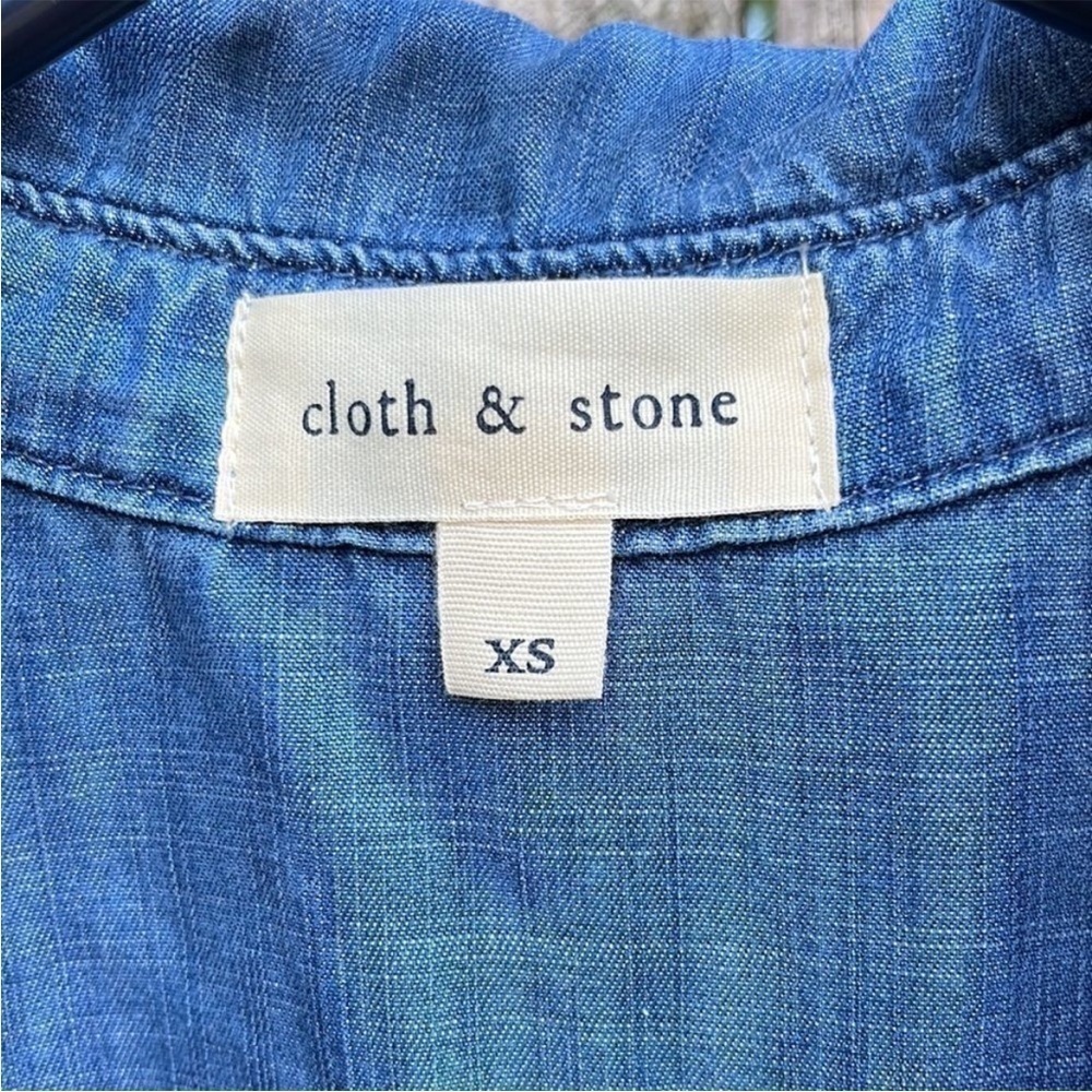 EUC Cloth & Stone Top - Picture 2 of 8